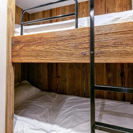 Spacieux Expose Sud Avec Balcon, Proche Des Pistes Et Commodites, - Fr-1-694-311 Val-dʼIsère